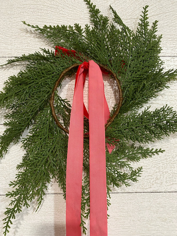 Traditional Red Mini Christmas Cabinet Wreath